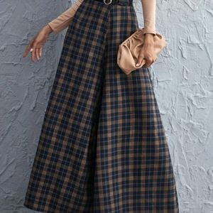 Plaid wide leg pants without belt fits size L 8/10